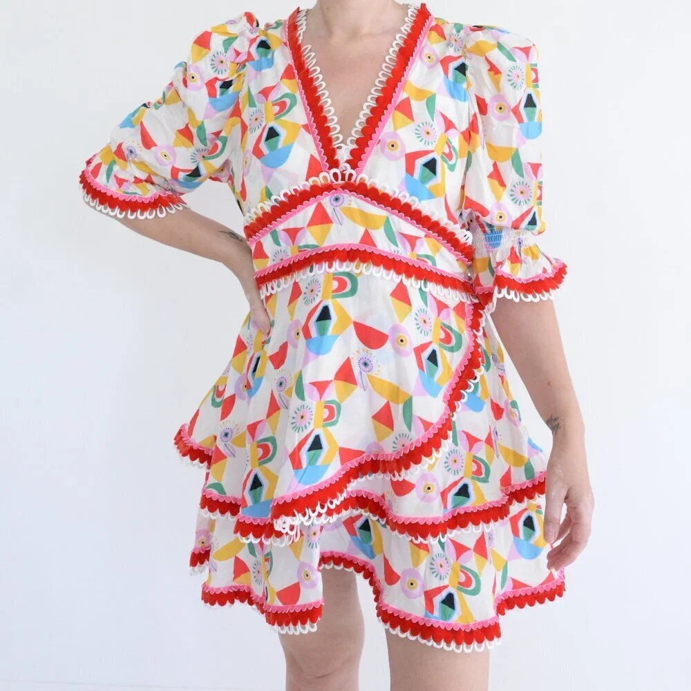 Celia B Gracia Dress White w Red Geometric Shape Deep V Tiered Scalloped Edge M
